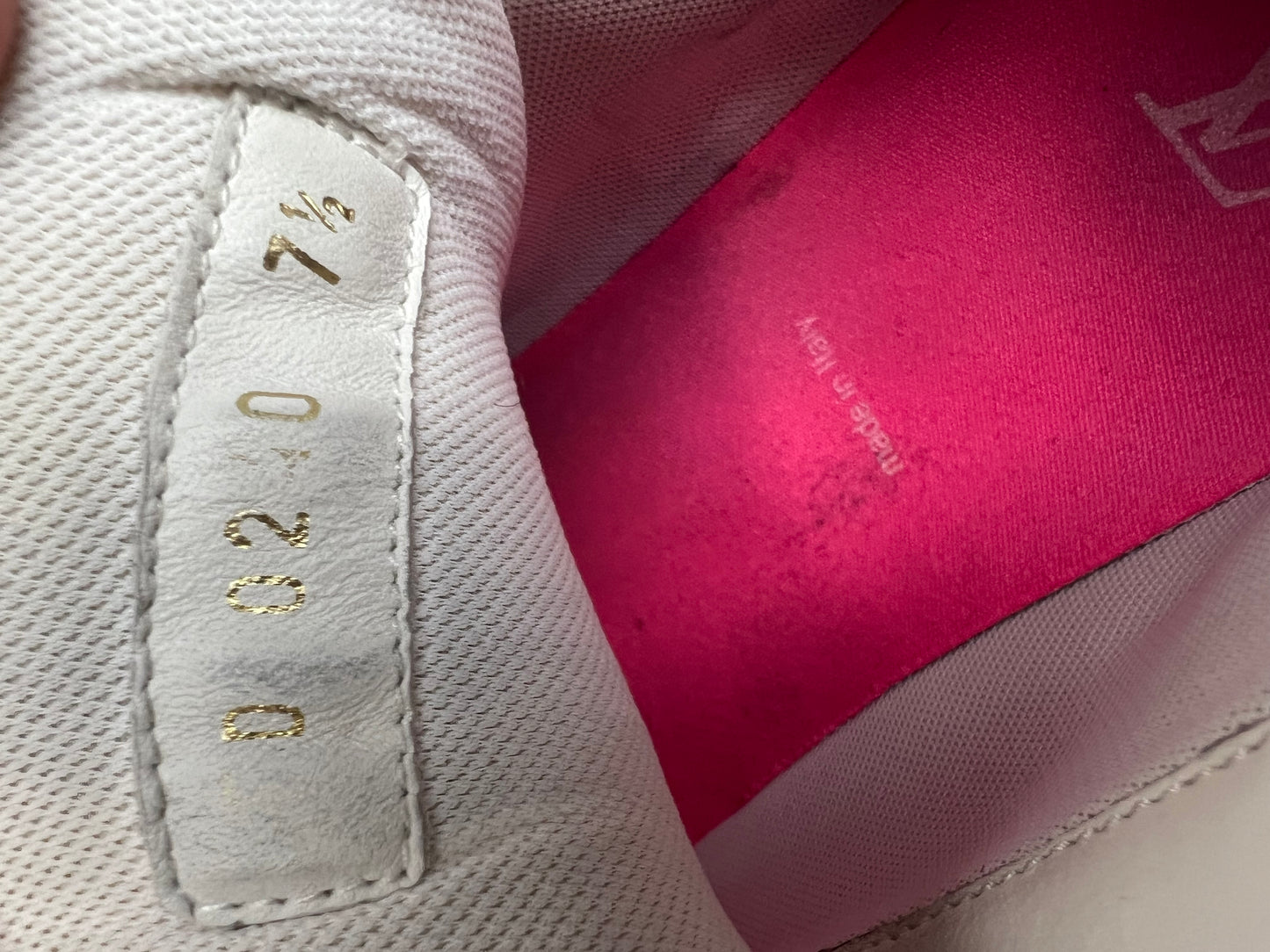 Louis Vuitton Sneaker SZ: LV 7 1/2