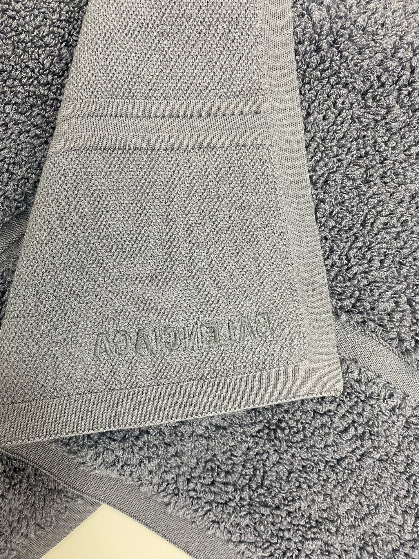 Balenciaga AW22 360° snowstorm show runway cashmere towel cape grey SZ:OS