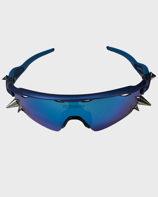 Vetements Oakley 200 Spike Sunglasses in Blue SZ:OS