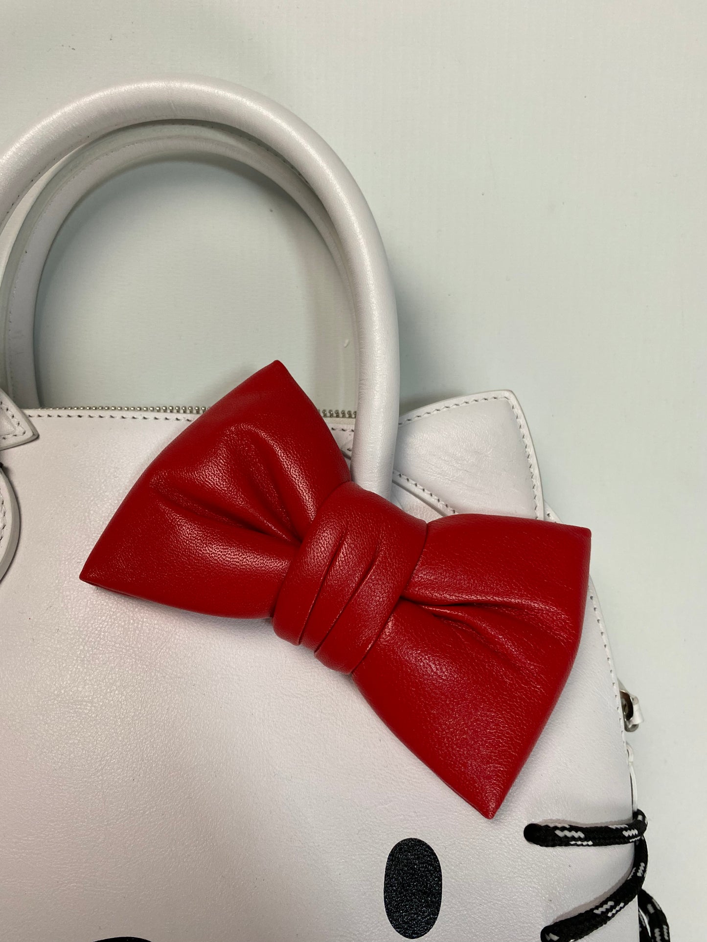 Balenciaga SS20 white hello kitty bag SZ:Large