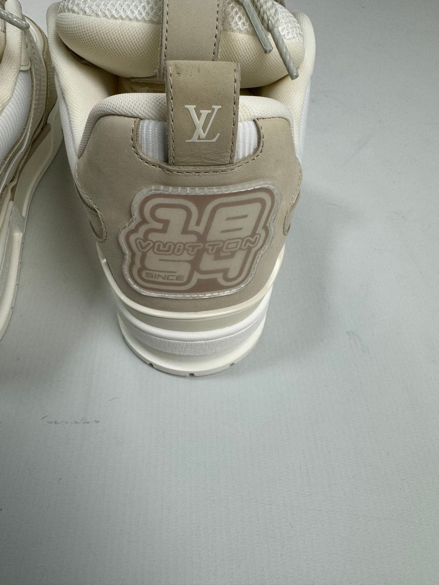 Louis Vuitton LV skate sneakers in beige & white SZ:LV10.5