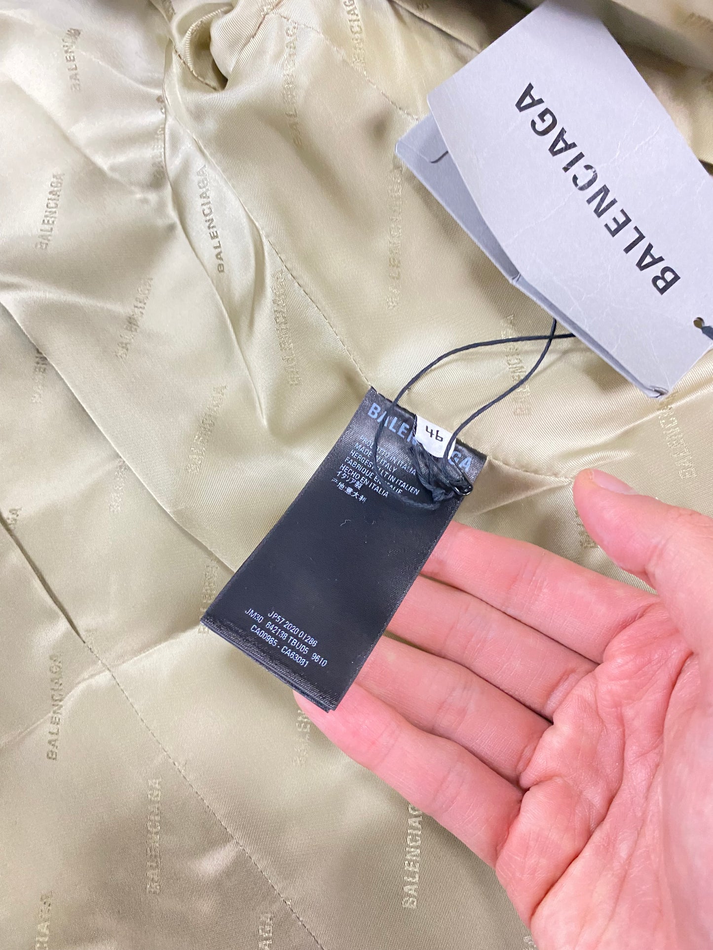 Balenciaga AW20 steroid coat camel beige SZ:46