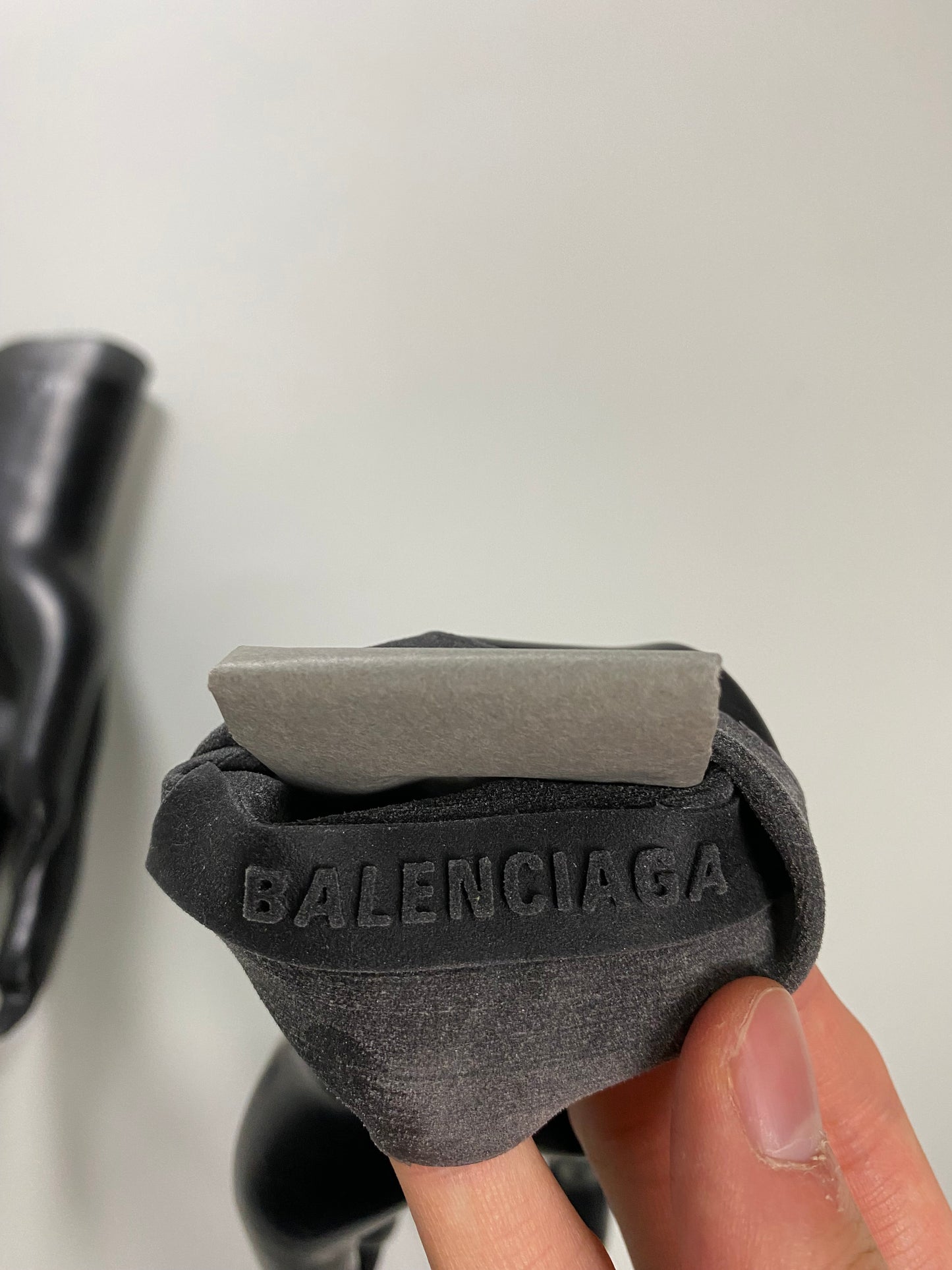 Balenciaga SS23 fetish gloves short version SZ:OS