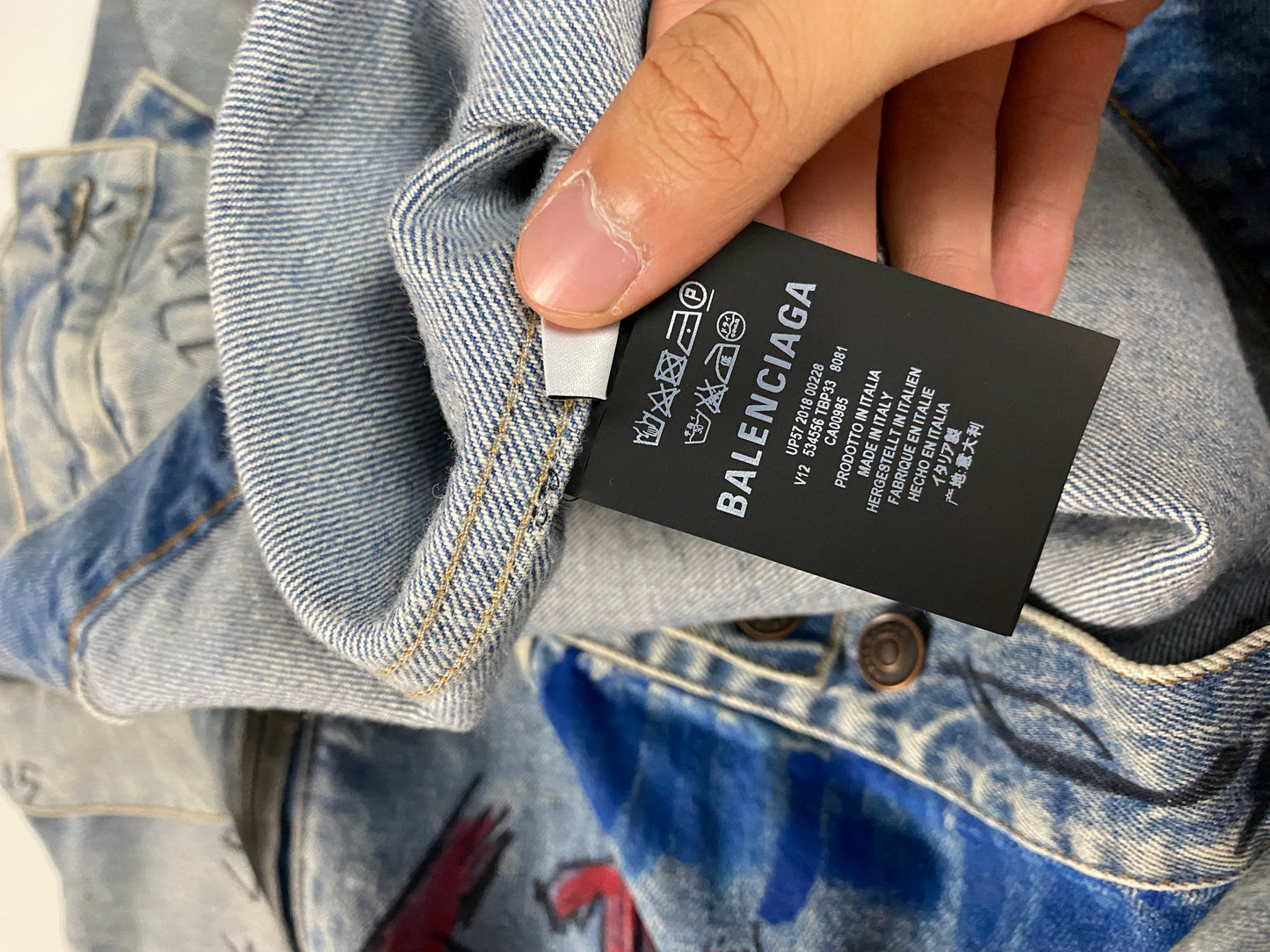 Balenciaga AW18 skater graffiti denim jacket SZ:50