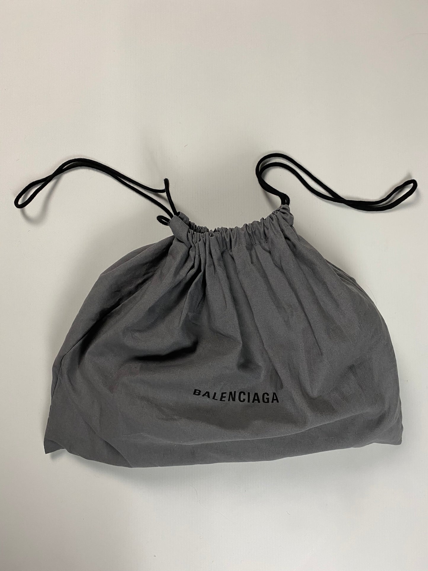 Balenciaga rectangle "men’s“ le cagole bag in black SZ:OS