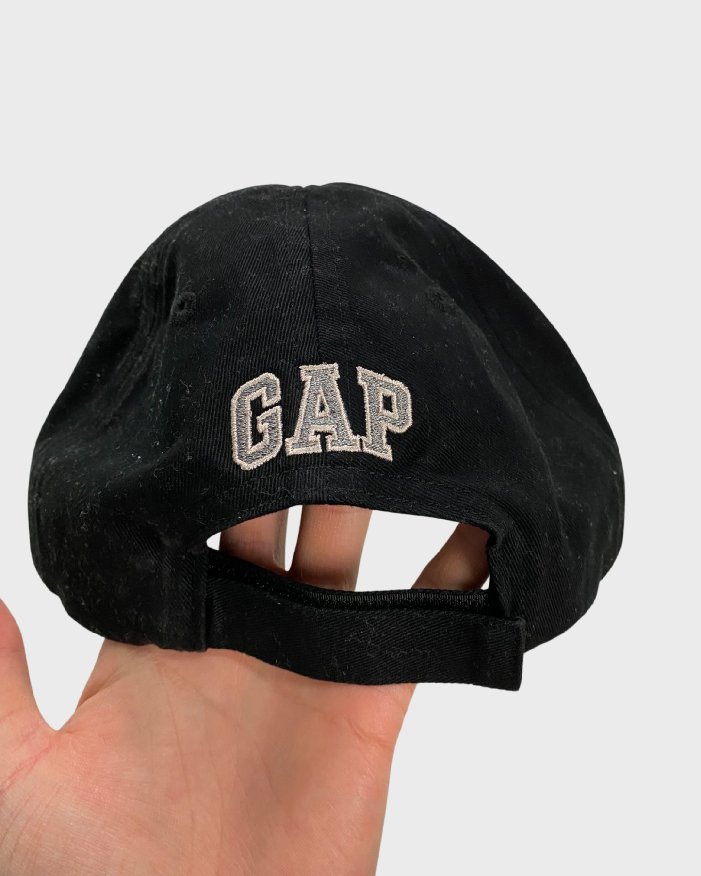 YZY X GAP FLAME CAP UPCYCLED BY PAINLESS SZ:OS