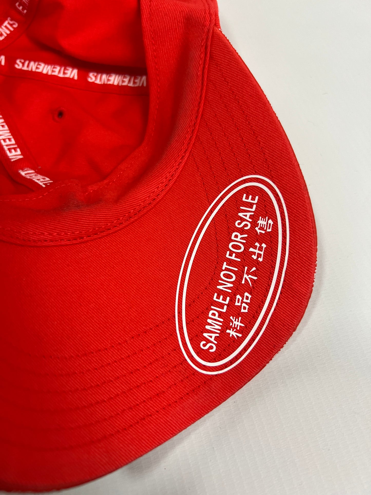 Vetements SS20 runway For Rent Cap Hat in red SZ:OS