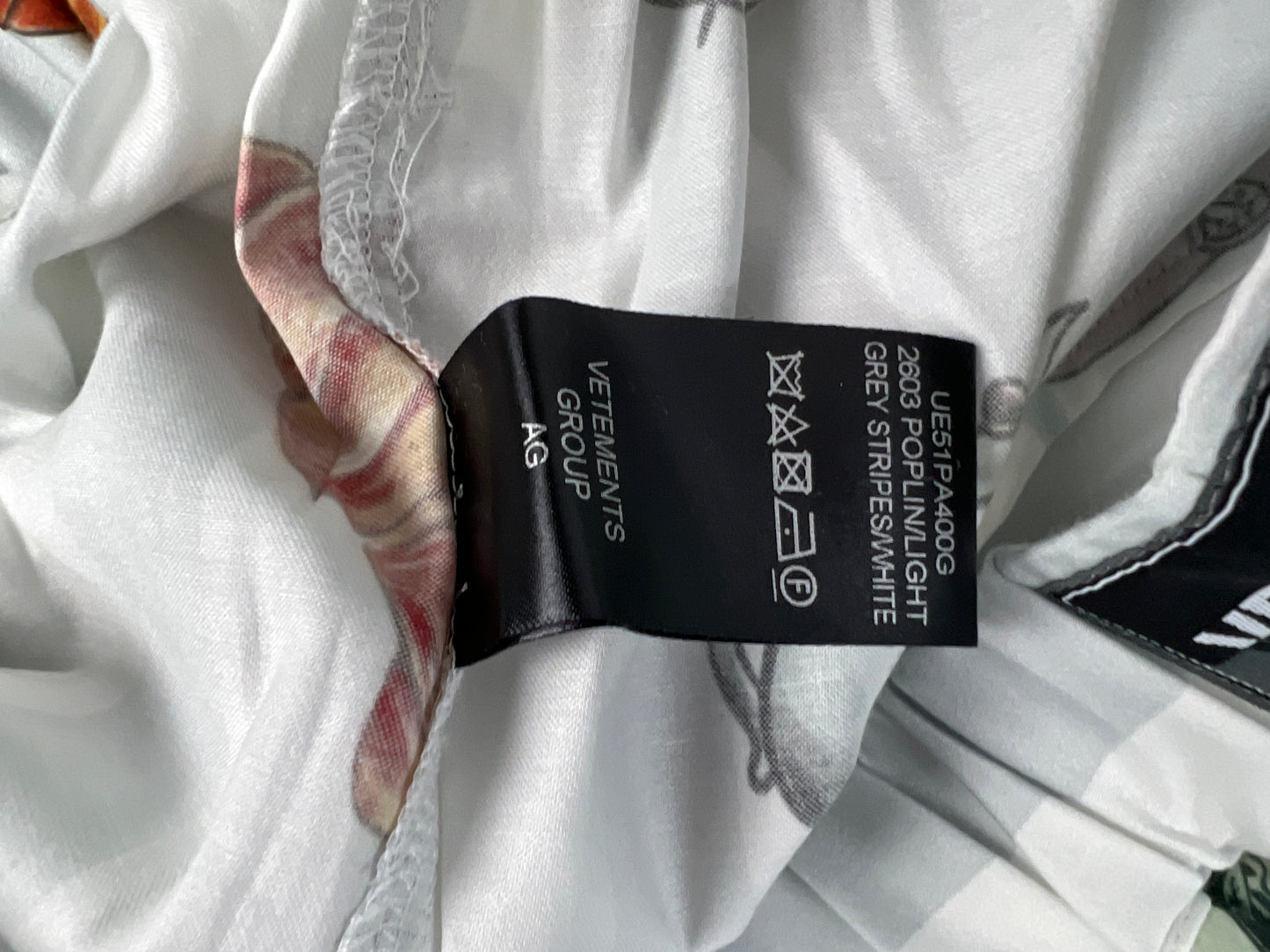 Vetements AW19 Pyjama runway breakfast pants in grey white SZ:XS|S
