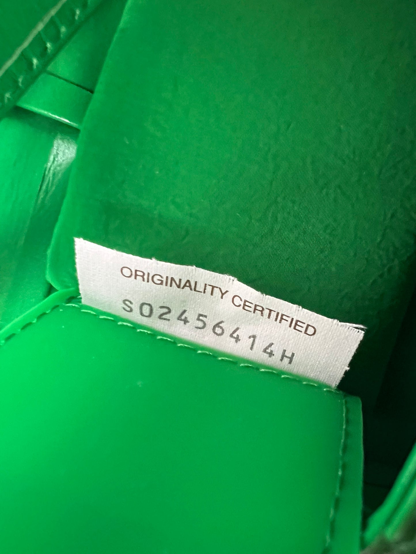Bottega Veneta mini cassette intrecciato bag in green SZ:OS