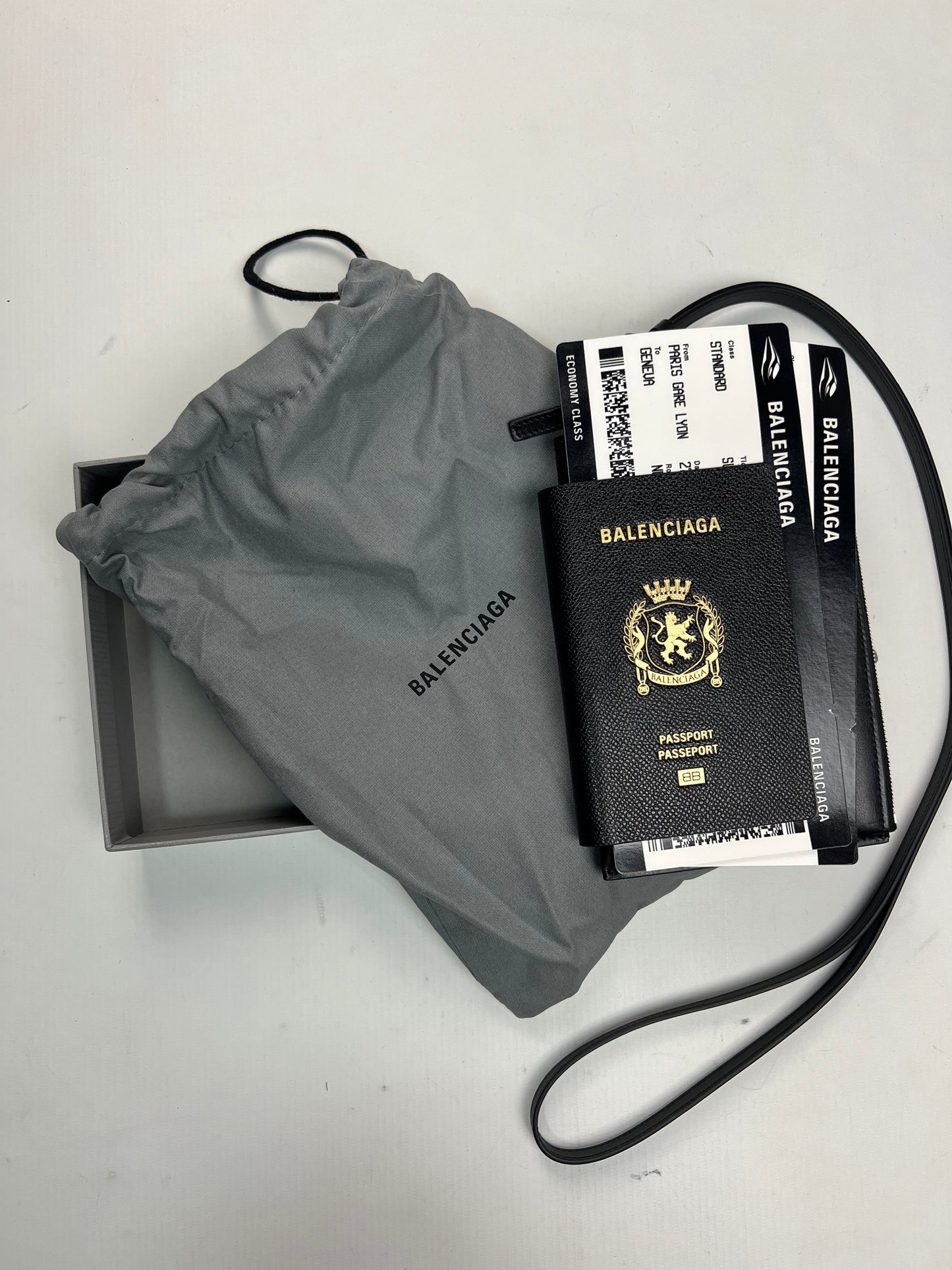 Balenciaga SS24 Passport Phone Holder SZ:OS