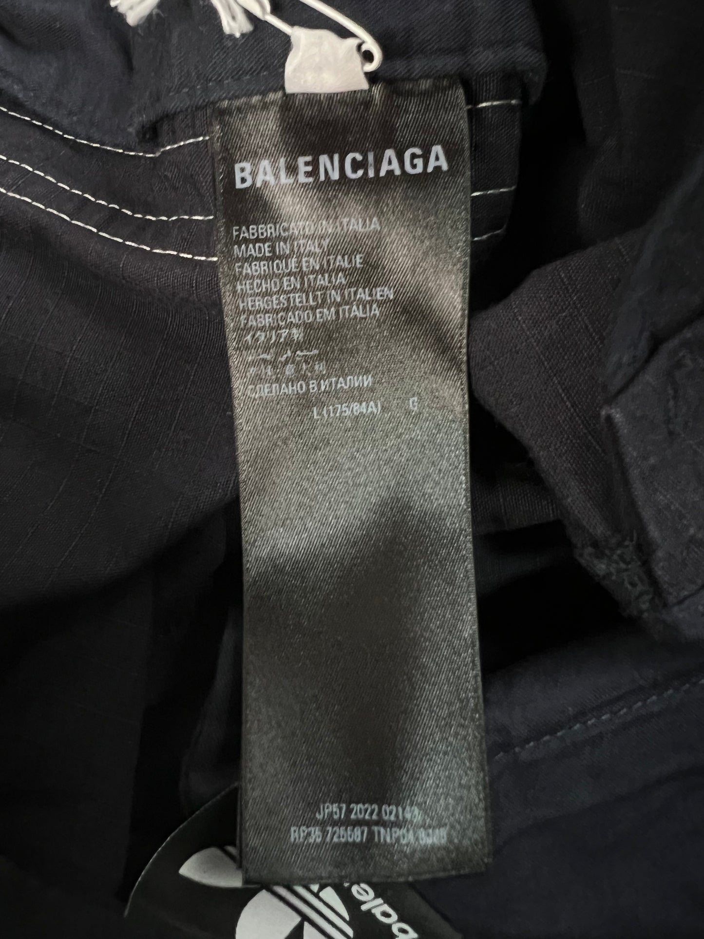 Balenciaga x Adidas cargo shorts SZ:L