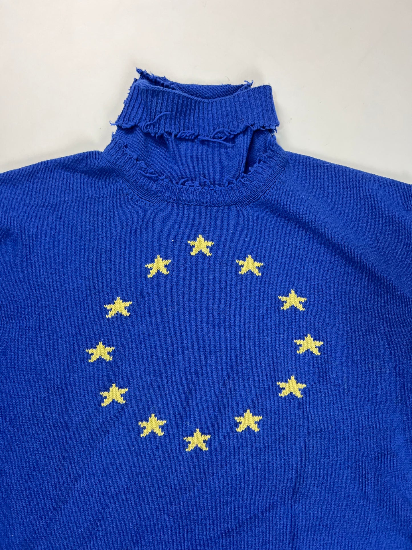 Vetements AW17 Europa EU distressed turtle neck wool Sweater SZ:XS