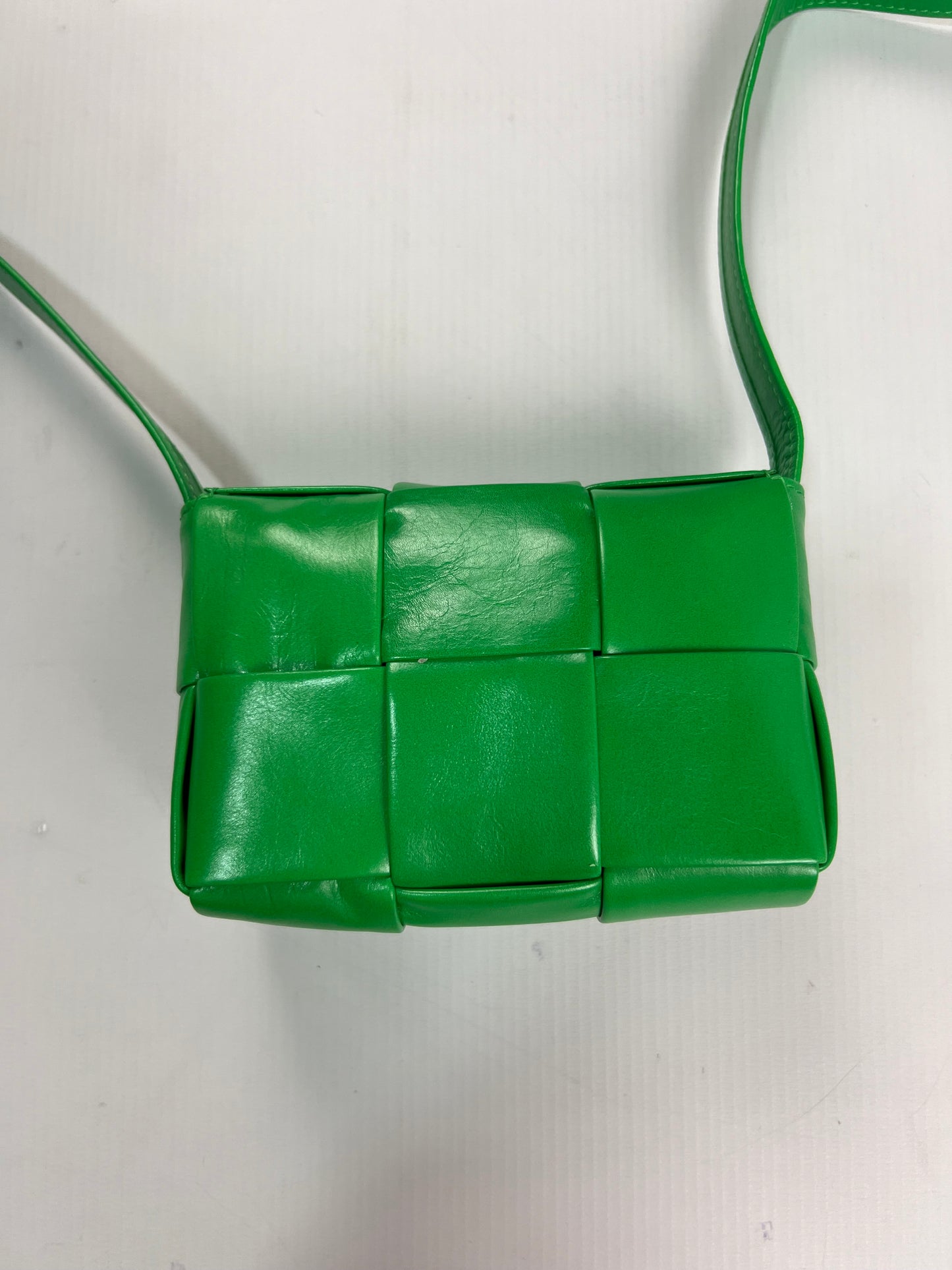 Bottega Veneta mini cassette intrecciato bag in green SZ:OS