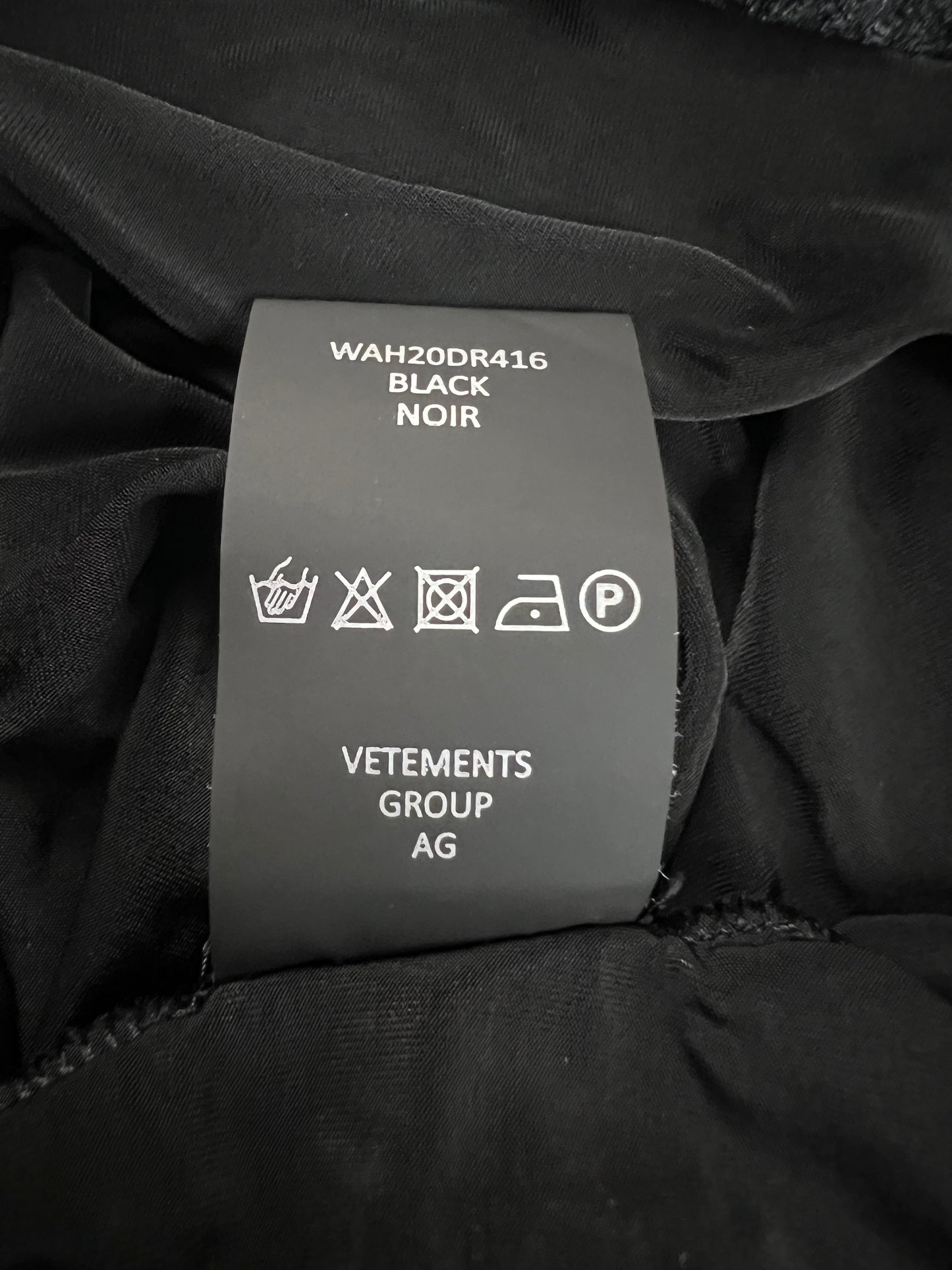 Vetements AW19 runway The Pirate Bay Burkha Icognito Dress SZ:M