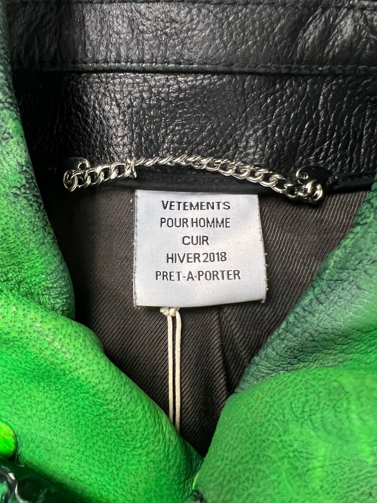 Vetements AW17 1of5  runway slime green perfecto sprayed punk leather Jacket SZ:L