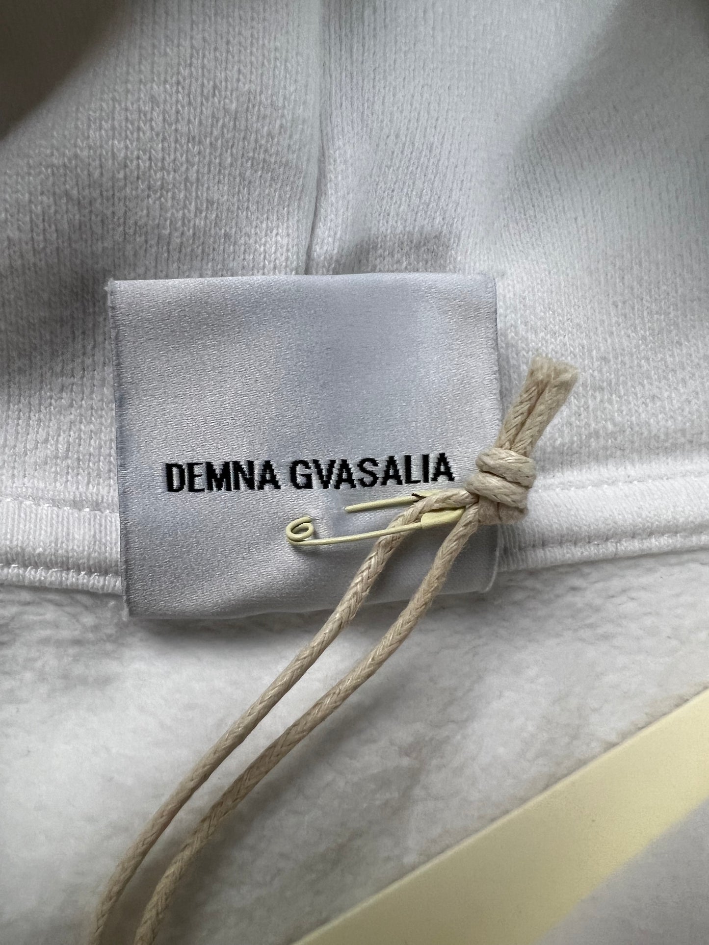 Vetements AW19 Marianas web deep web paradise Hoodie white SZ:L