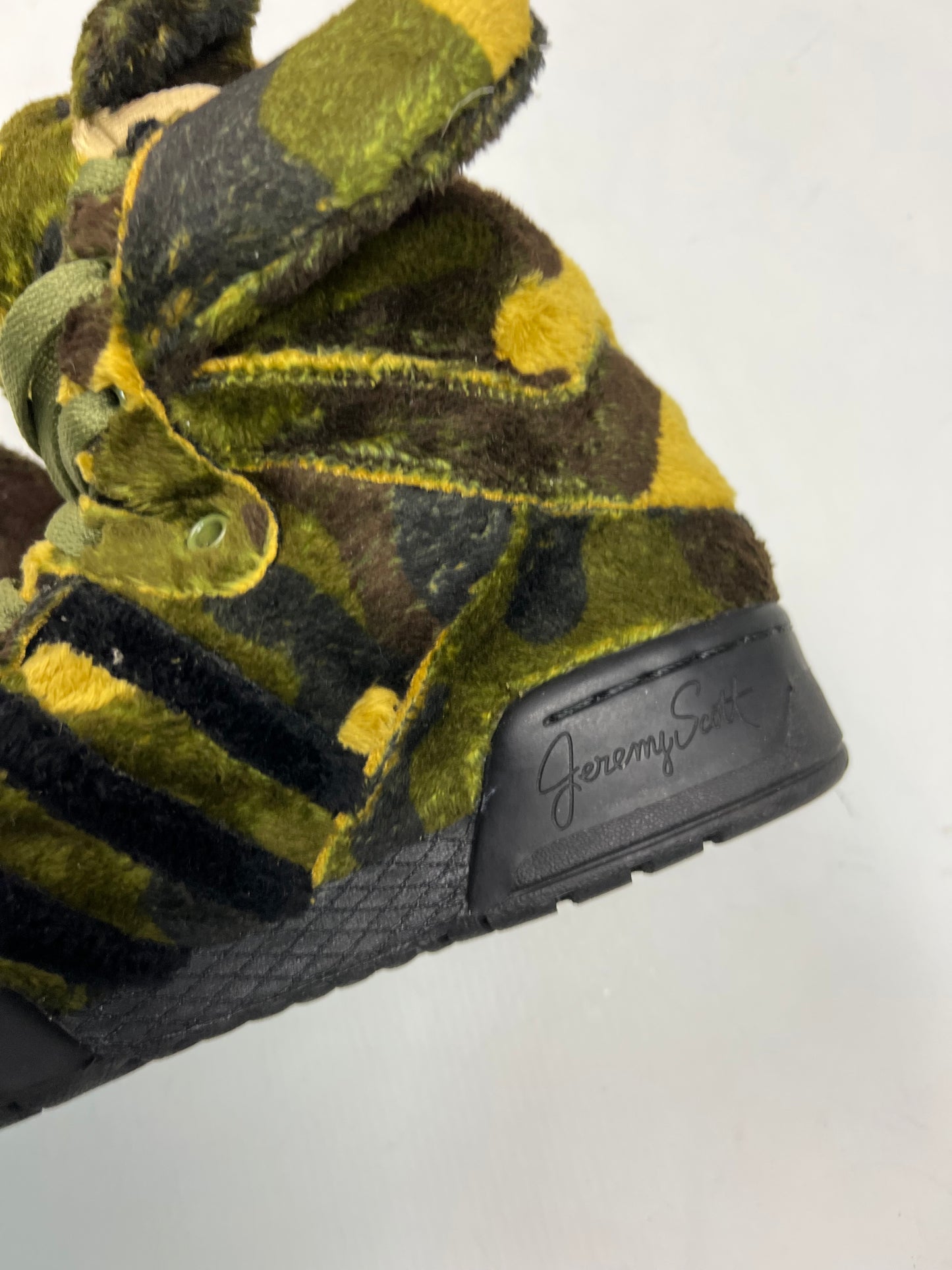 Adidas x Jeremy Scott Camo Bear Sneaker SZ:42 2/3