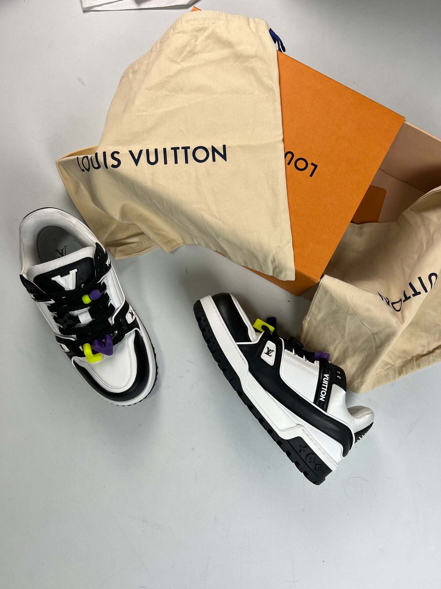 Louis Vuitton Maxi trainer Sneaker White/Black SZ:10