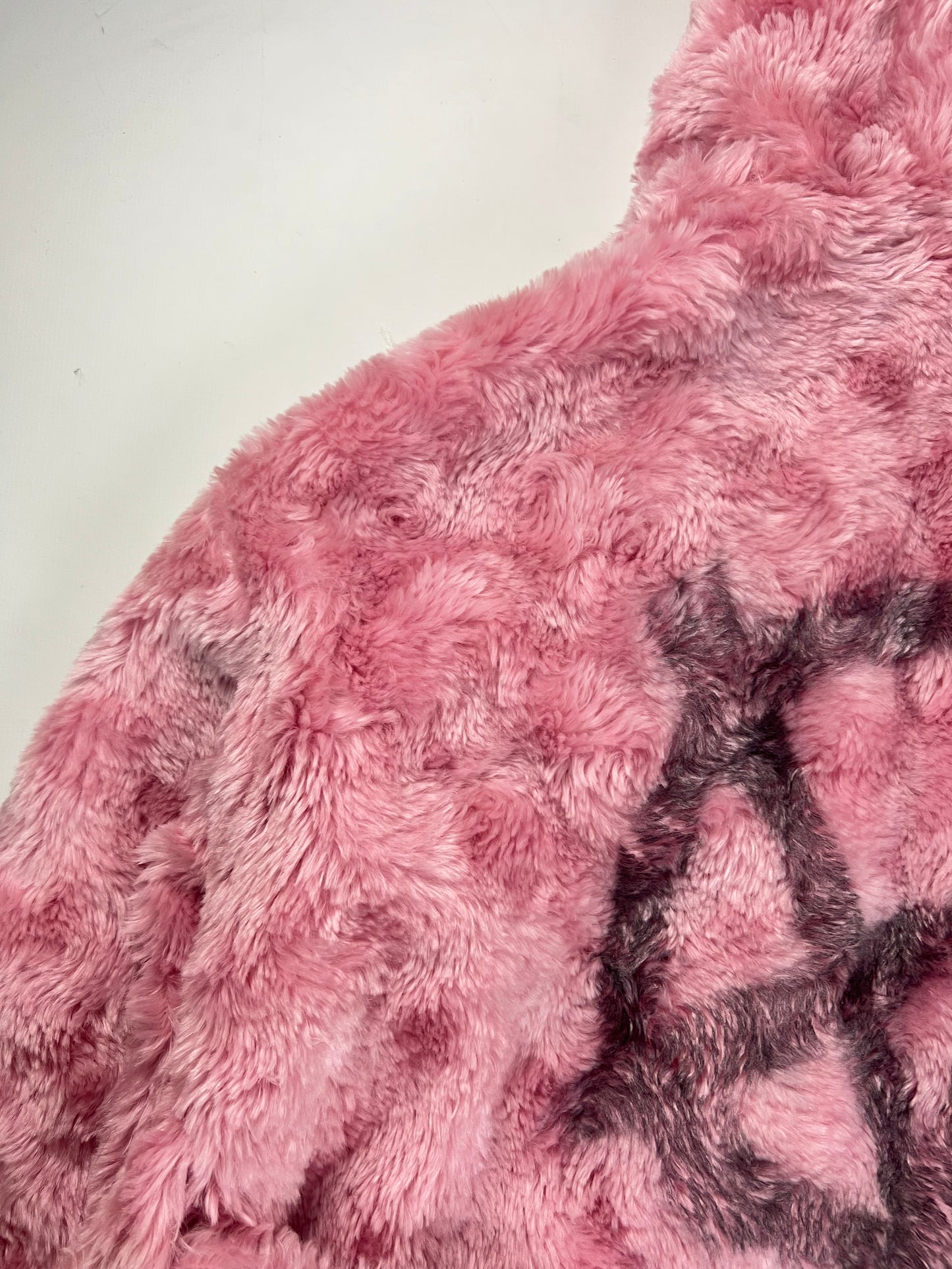 Vetements AW19 anarchy alpaca runway coat in pink SZ:M