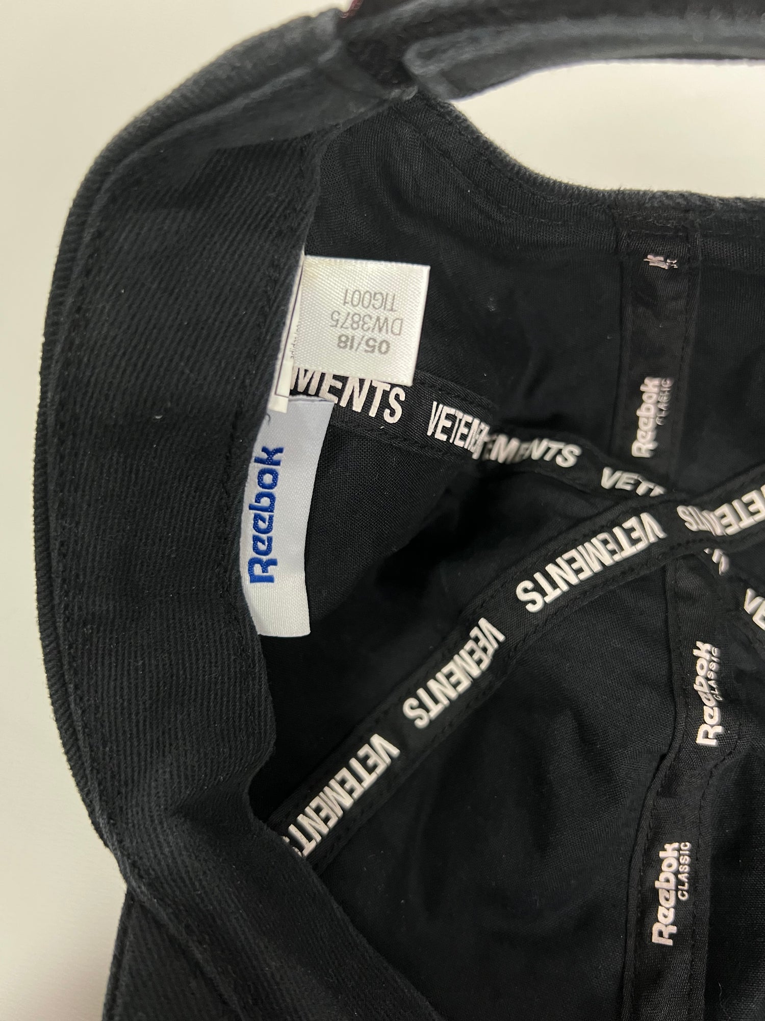 Vetements AW18 ISRAEL PIRELLI PARODY FLAME HAT CAP SZ:OS