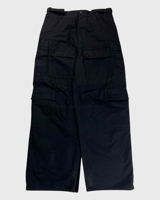 Balenciaga double front cargo pants in black SZ:S
