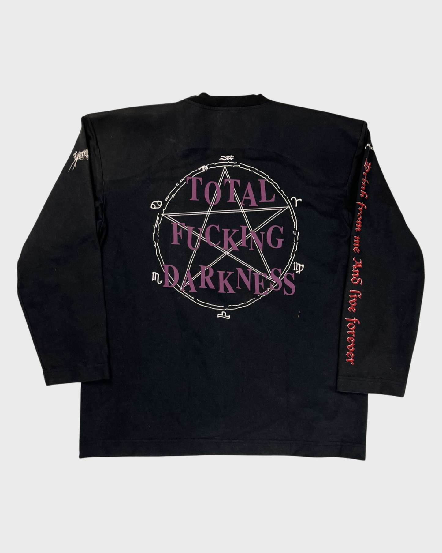 Vetements AW16 Shoulder Padded Total Fucking Darkness longsleeve T-Shirt SZ:S