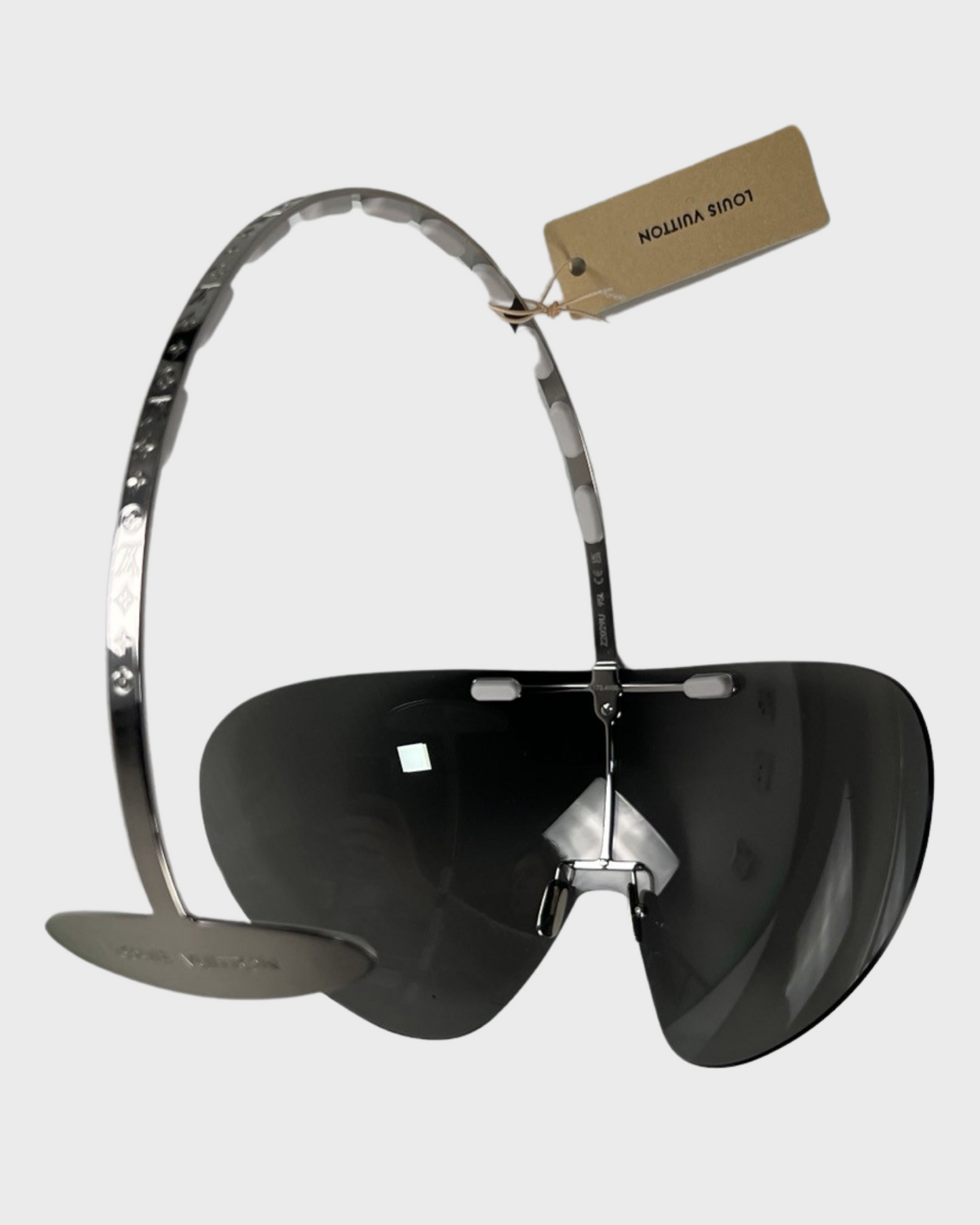 Louis Vuitton AW23 Fiction Mask Alien Sunglasses SZ:OS