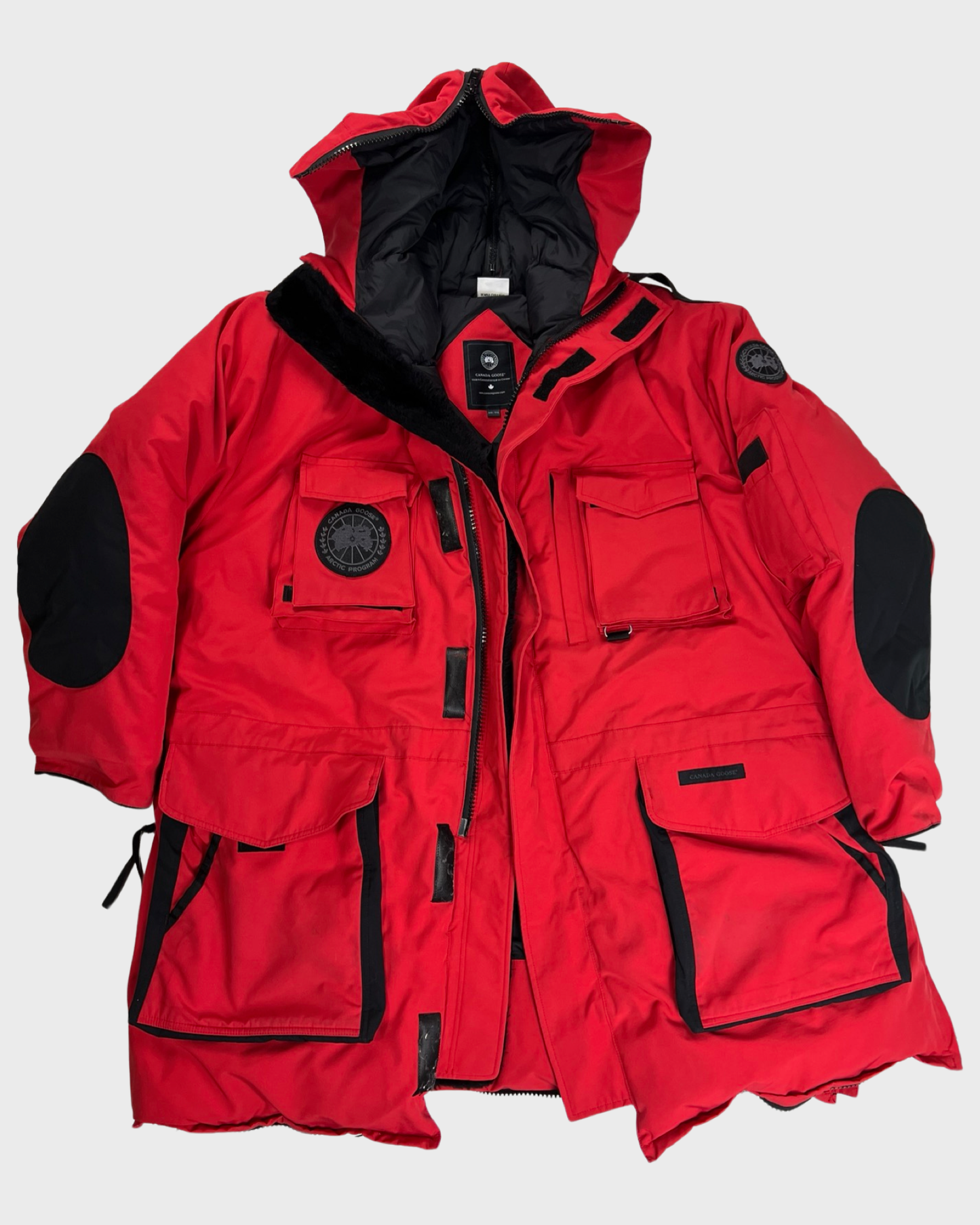 Canada goose x vetements snow mantra youtube best sale