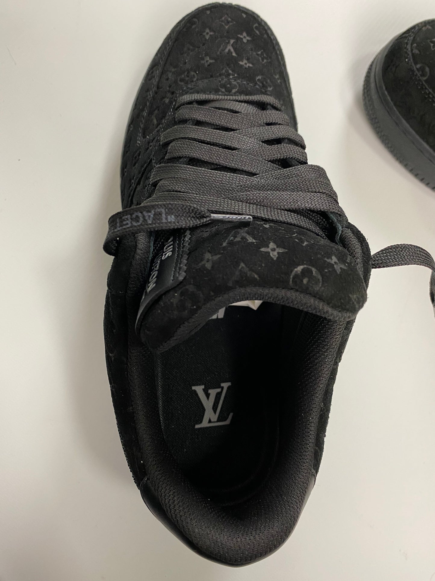 LV x Nike Air Force 1 low in velour black SZ:US8.5/42 – Bankofgrails