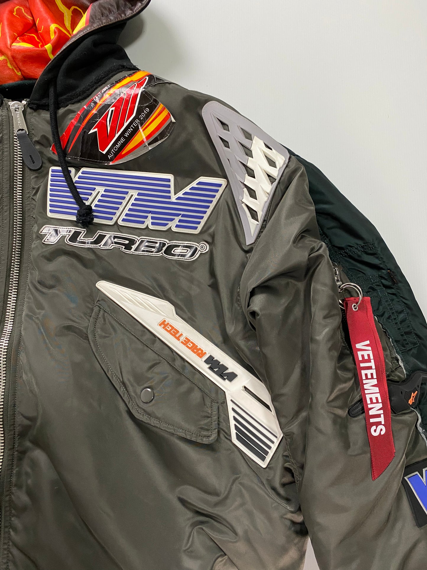 Vetements AW18 moto racing MA1 bomber jacket SZ:L