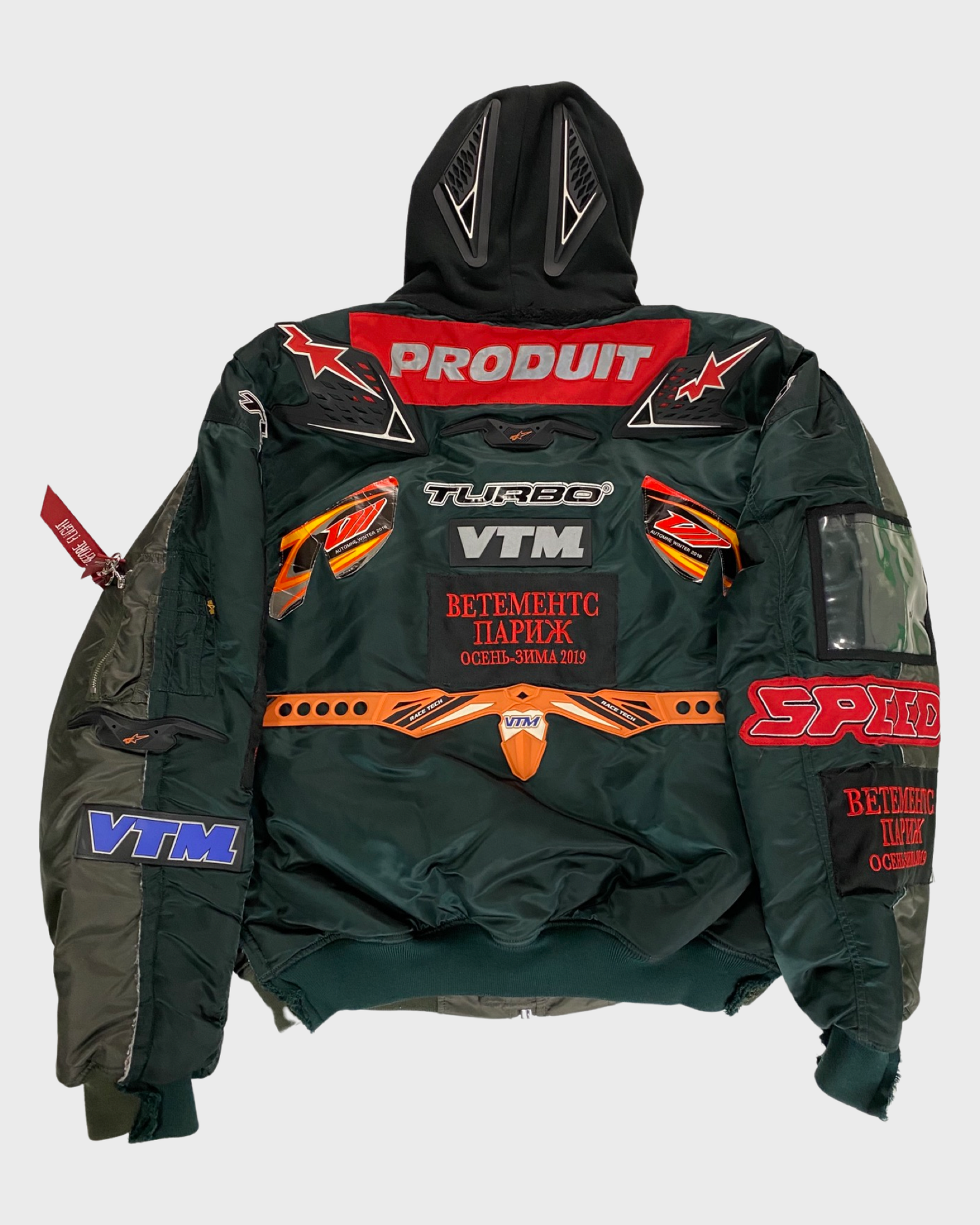 ジャケット・アウター VETEMENTS 18AW Alpha Racing Bomber MA-1 ジャケット・アウター VETEMENTS 18AW Alpha Racing Bomber MA-1