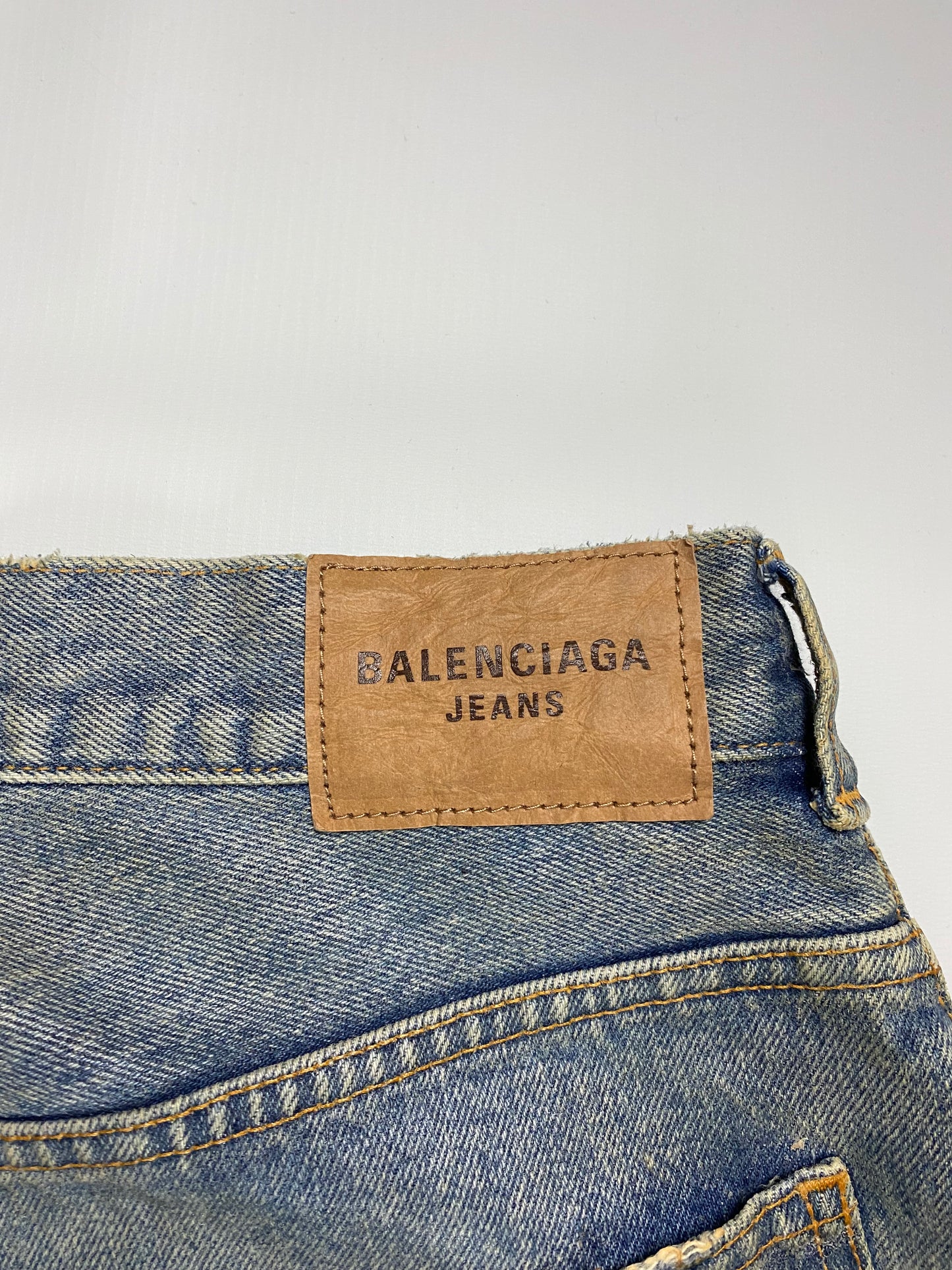 Balenciaga large bagy jeans in waxed blue SZ:XS