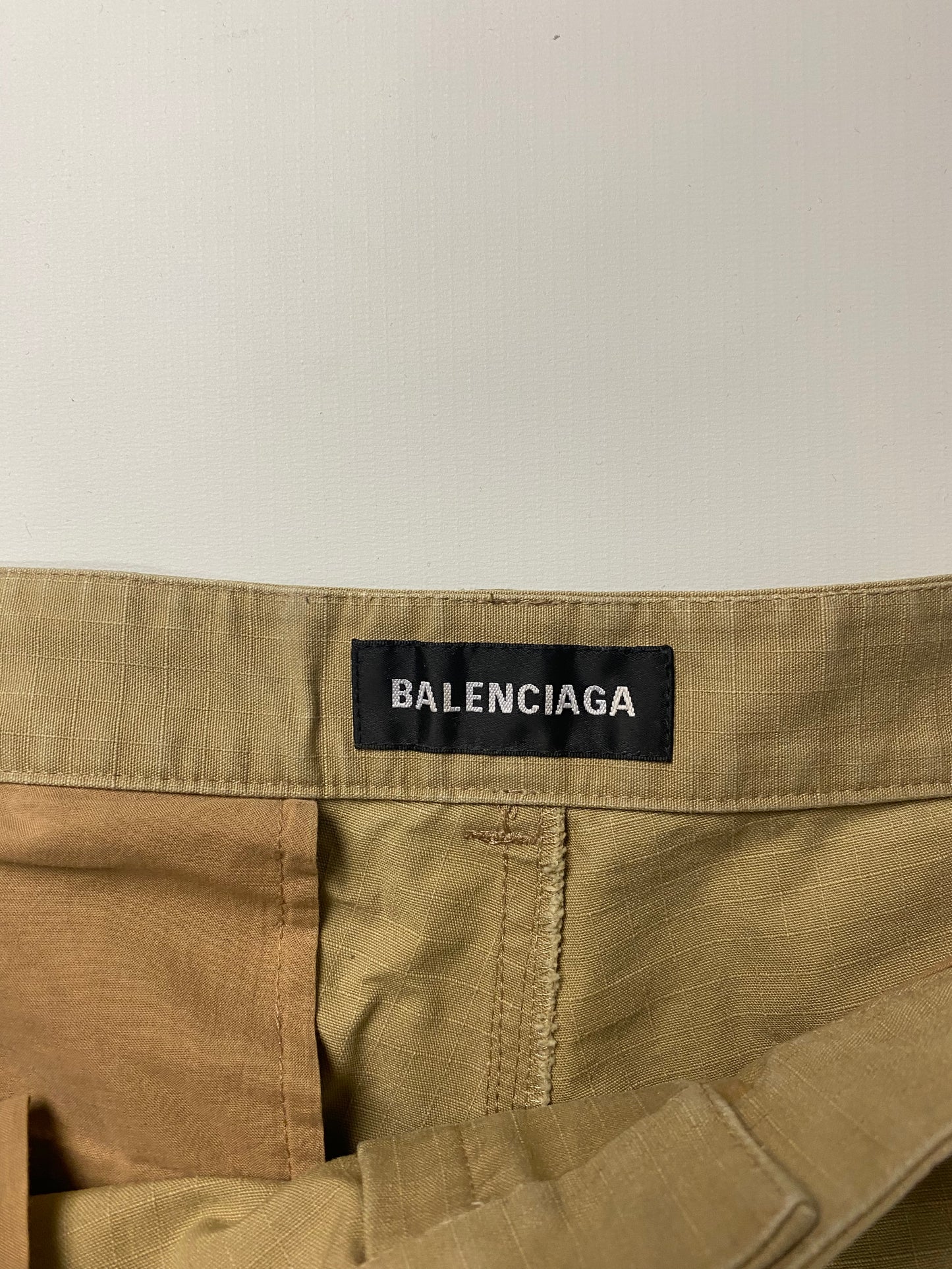 Balenciaga AW20 Cargo pants in tan SZ:48|50