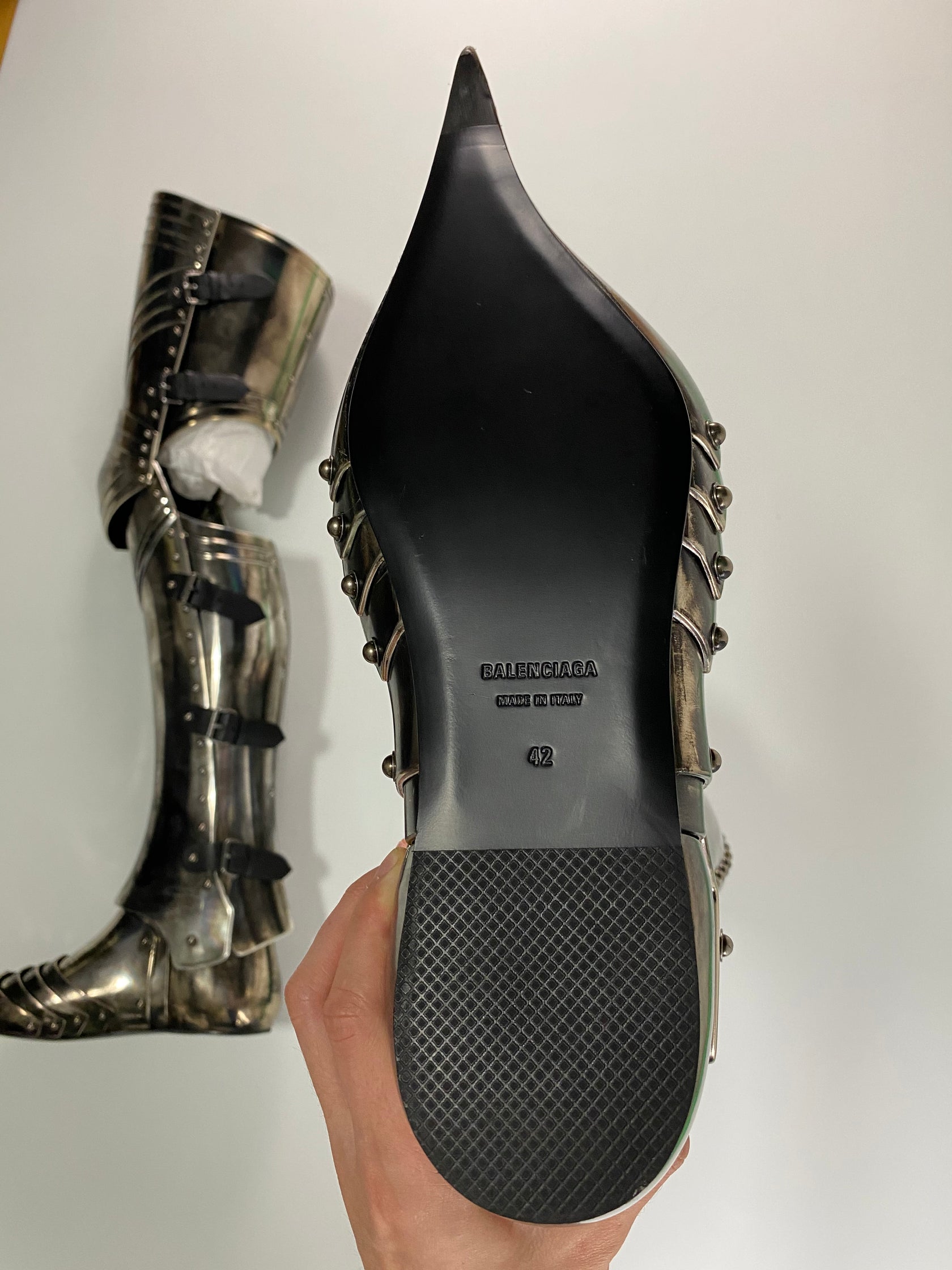 Balenciaga AW21 afterworld chevalier boots in silver SZ:42 – Bankofgrails