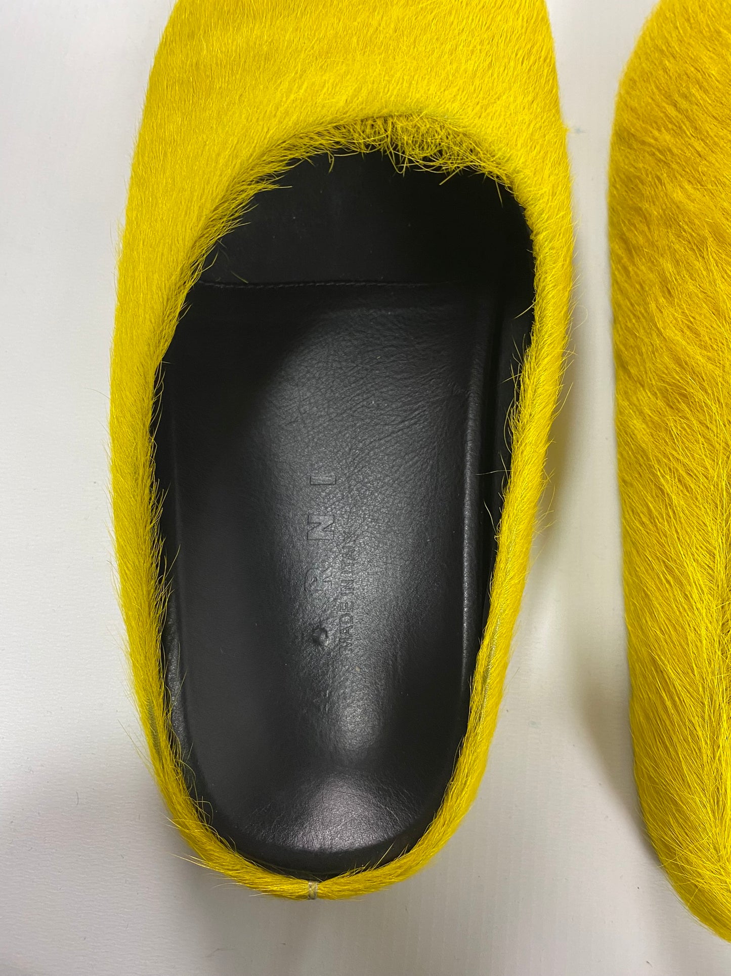 Marni sabot ponyhair furry sabot mules in lemon yellow SZ:41