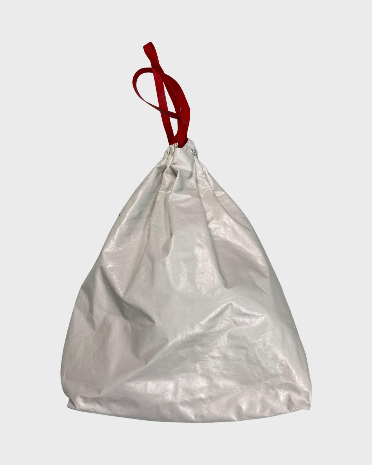 Balenciaga AW22 360° leather trashbag in white SZ:OS