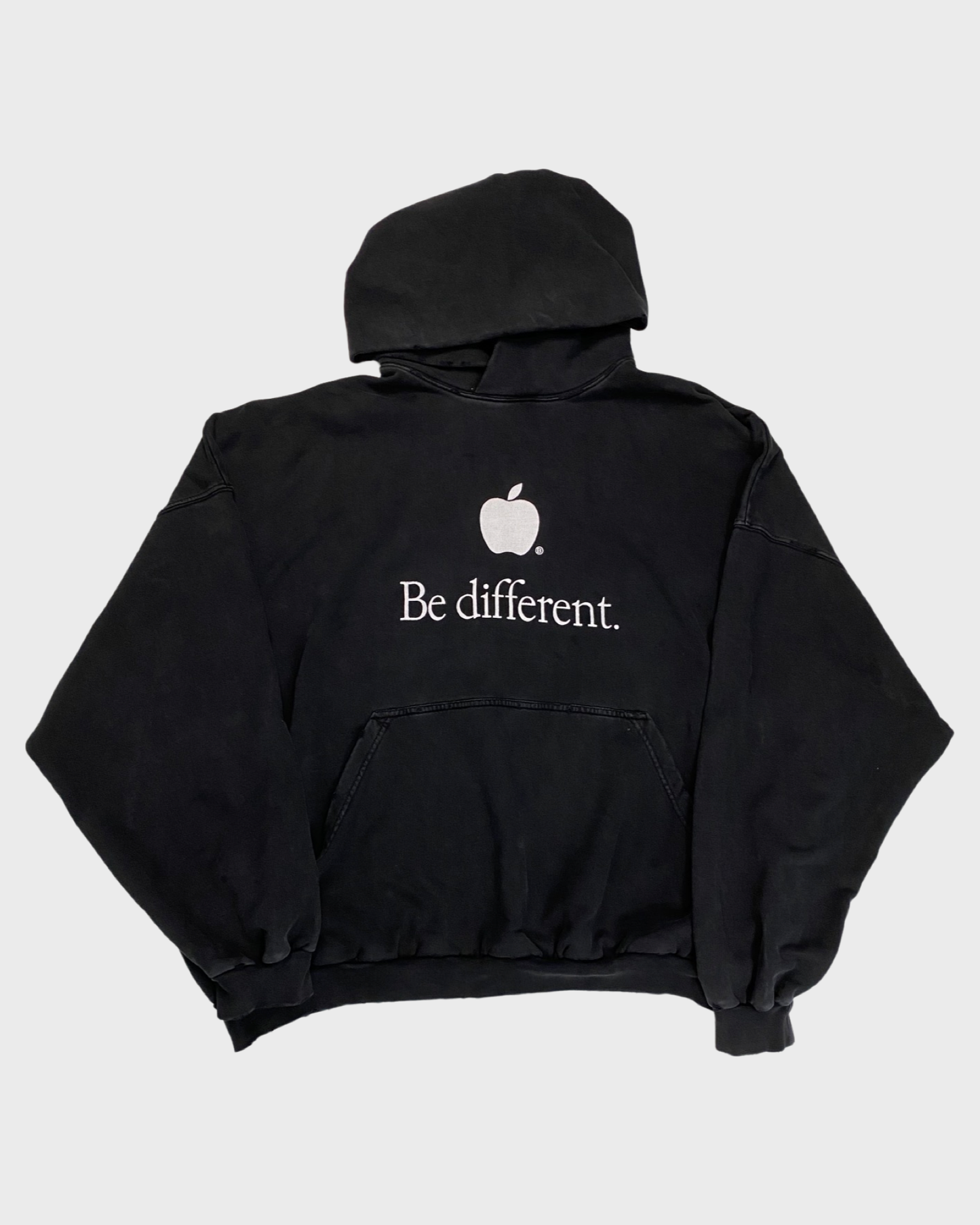 Balenciaga AW22 360° snowstorm show be different Apple hoodie SZ:1