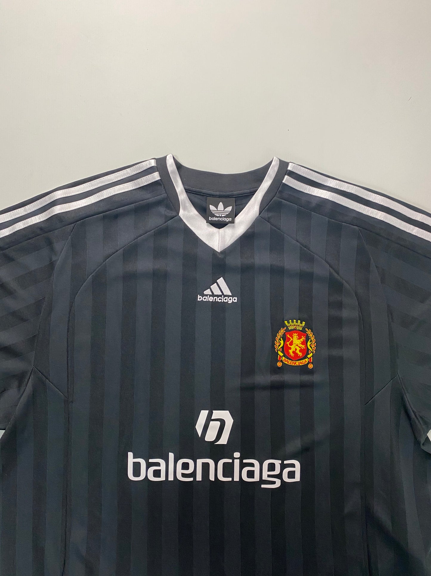 Balenciaga x Adidas Spring 23 black & grey striped football soccer jersey kit SZ:1