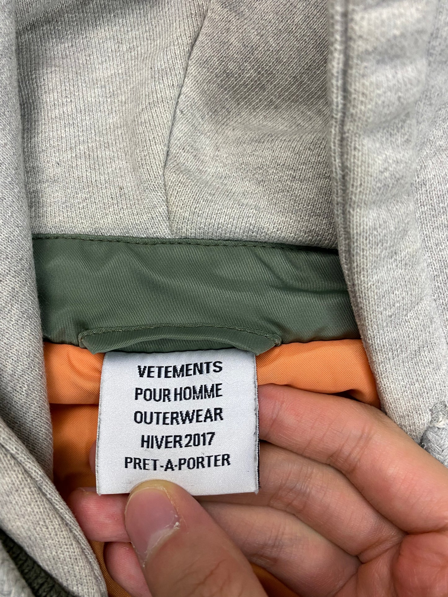 Vetements AW16 oversized green bomber jacket with grey hood SZ:XS