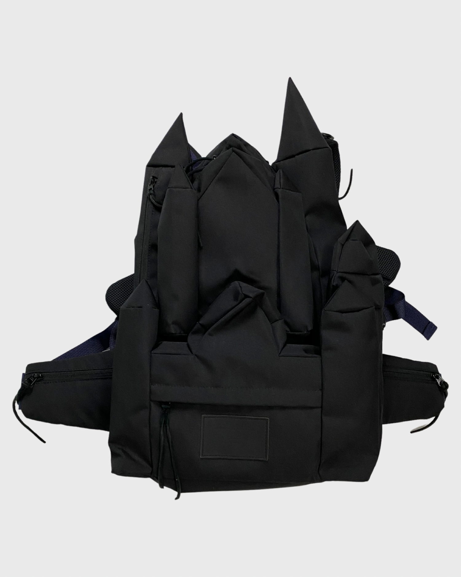 UNDERCOVER CASTLE BACKPACK TOYKO DSM GINZA EXCLUSIVE ALL BLACK VERSION SZ:OS